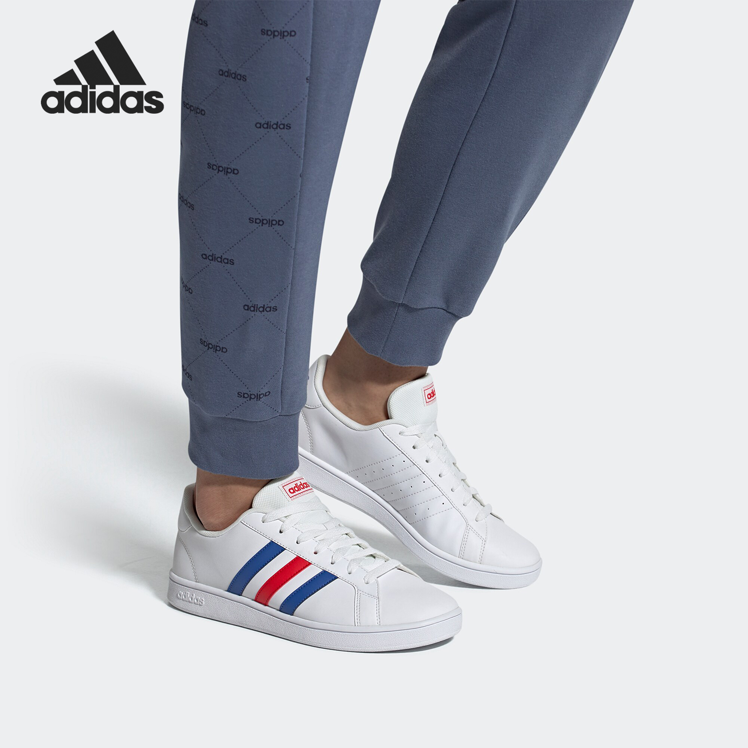 阿迪达斯男女运动休闲板鞋