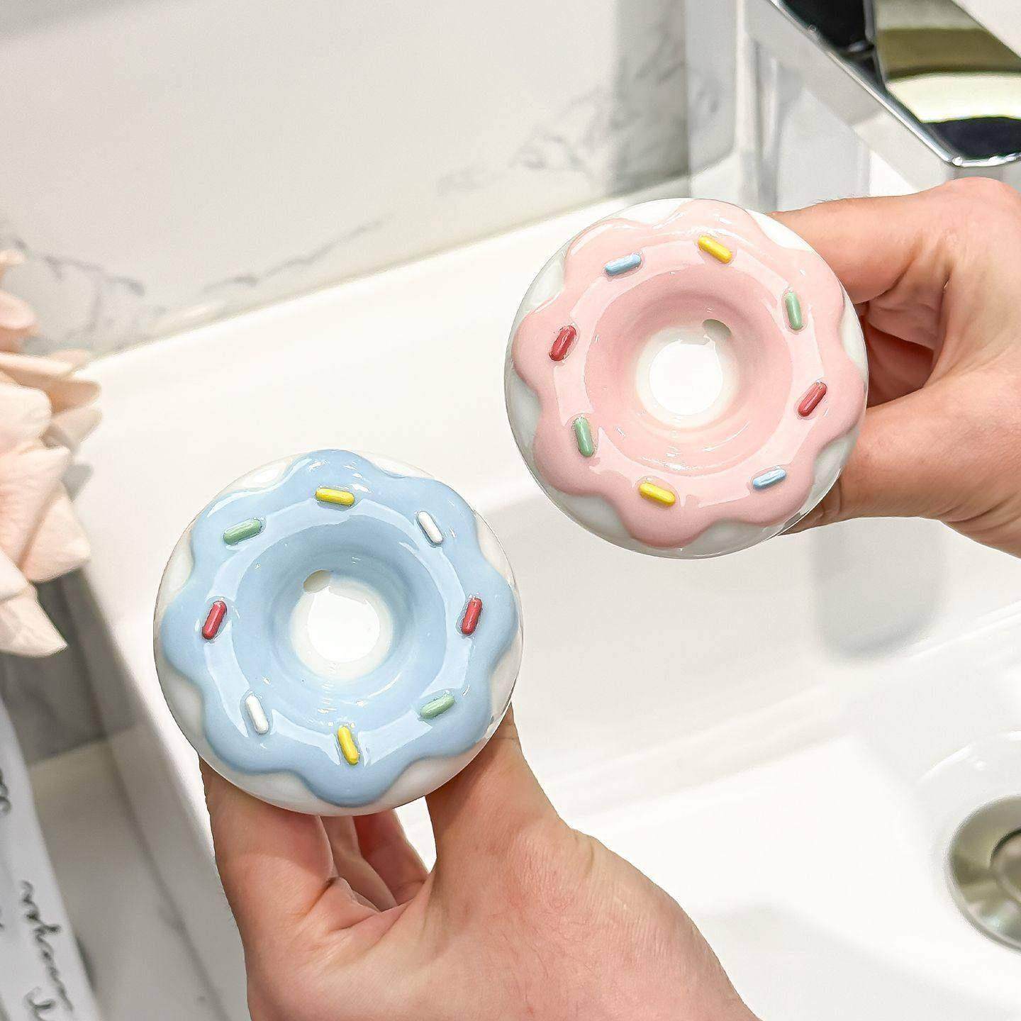 可爱甜甜圈陶瓷洗手盆漏水塞子脸盆弹跳芯下水器水池浴室台盆按压