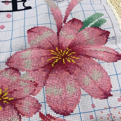 纯手工十字绣成品约定相伴一生粉B色花卉抱枕套对枕温馨沙发汽车