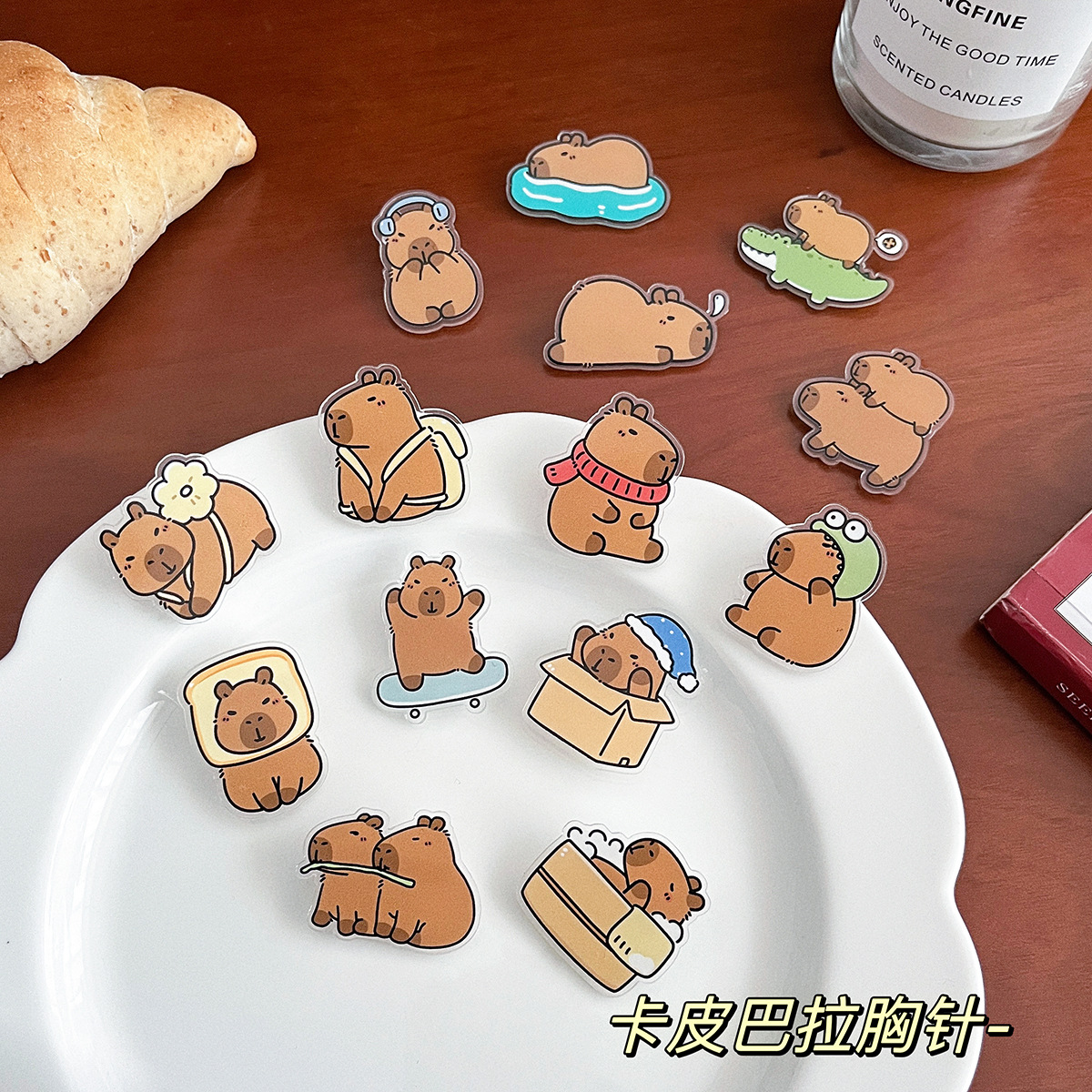 卡皮巴拉胸胸针可爱卡通