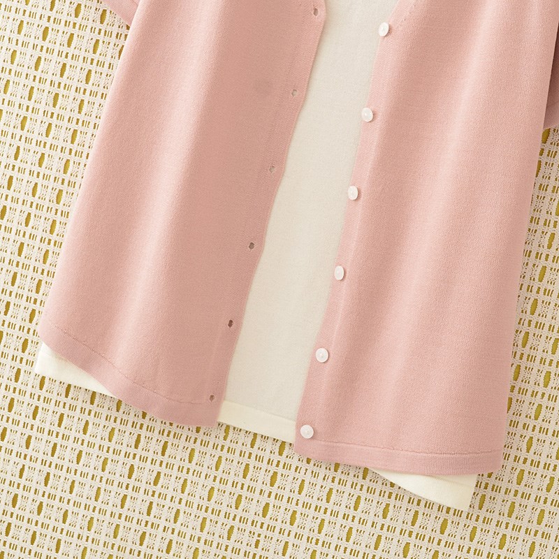 大码女装宽松设计感拼色假两件针织开衫圆领套头叠穿毛衣短袖上衣