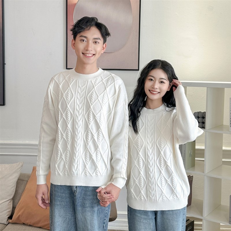 情侣装秋冬季2025新款白色毛衣拍结婚登记照领证订婚新年穿搭过年