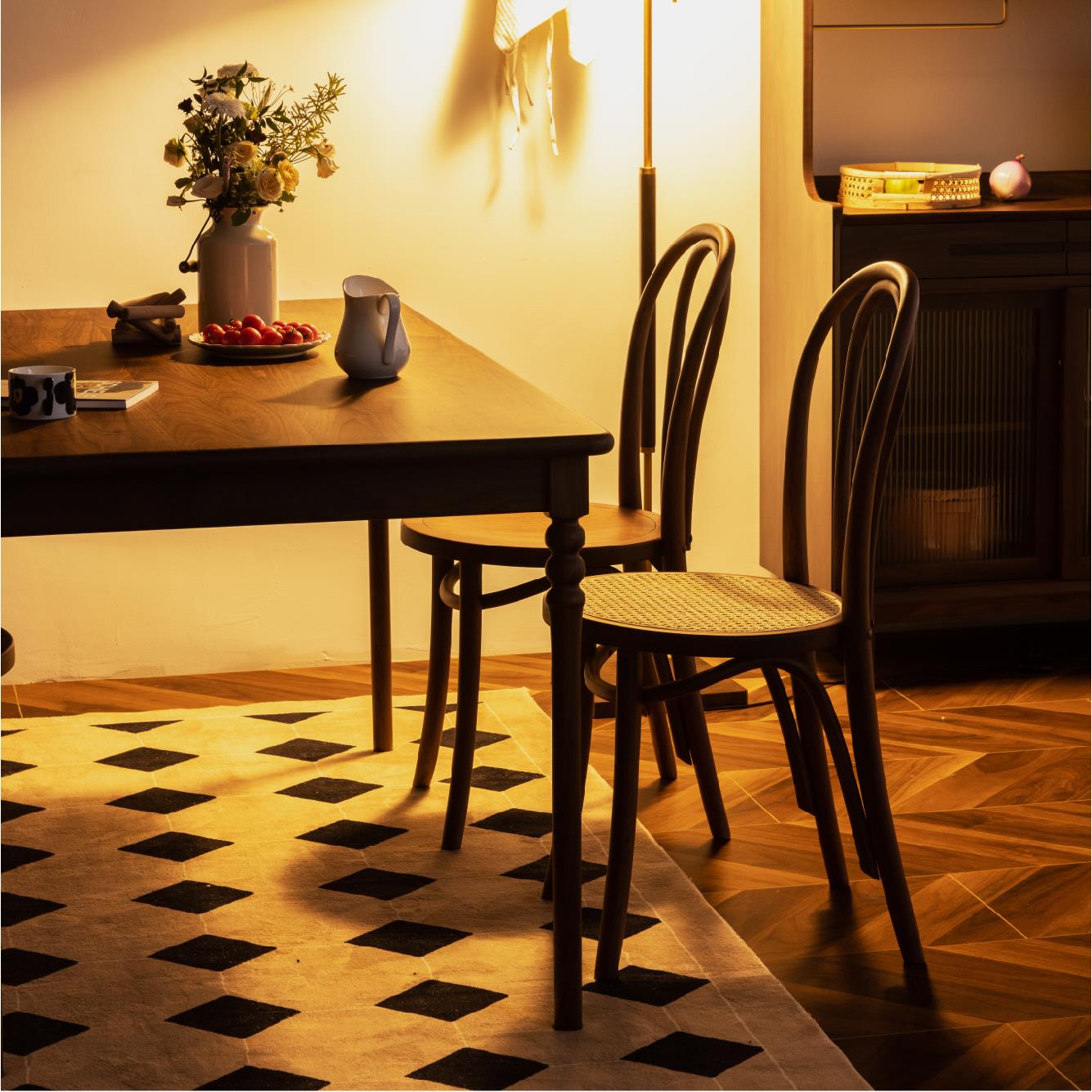 物应实木18号椅现代简约家用书桌椅日式北欧覆古靠背网红索耐特椅