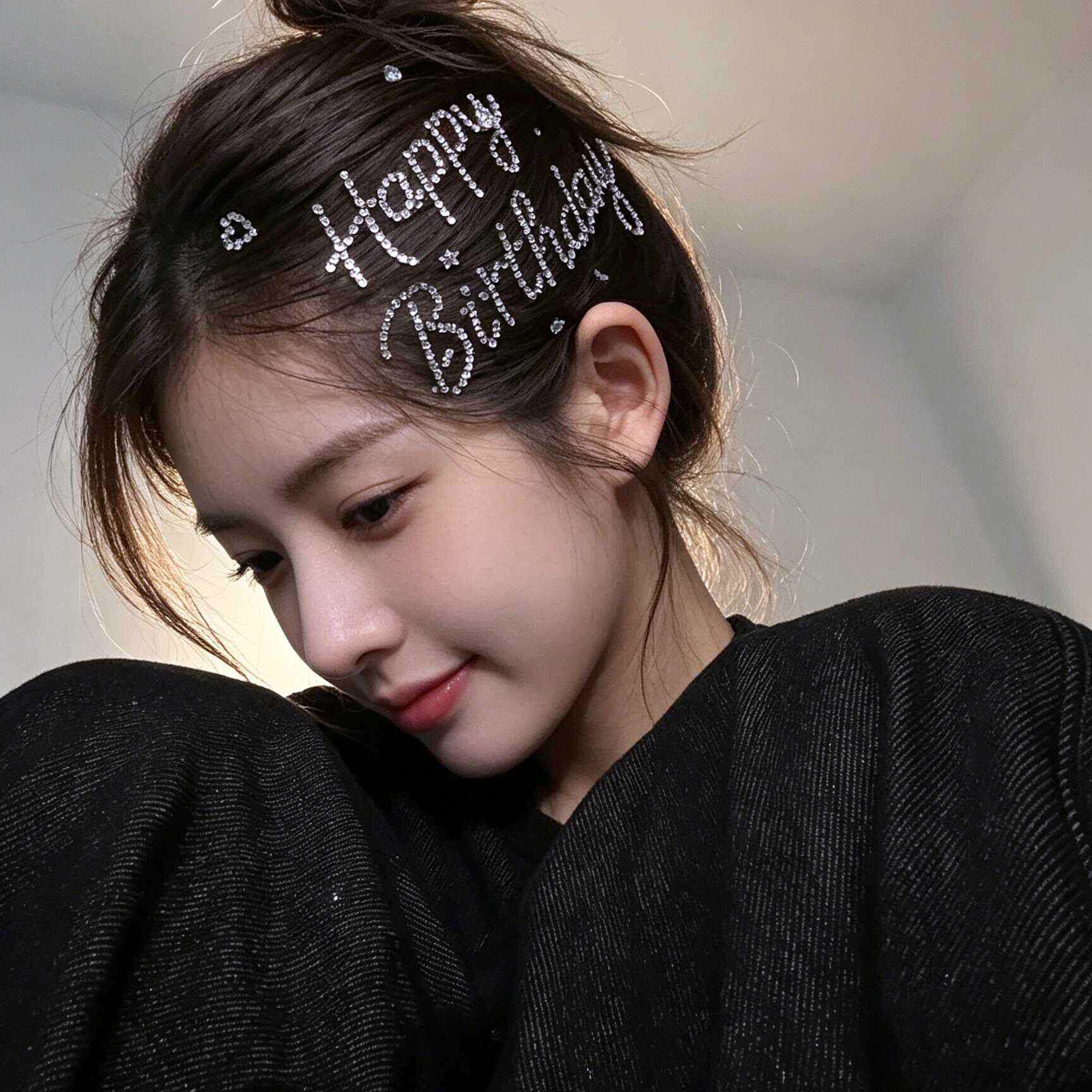 女孩过生日快乐水钻贴纸头饰布置装饰拍照出片道具氛围高级感发饰