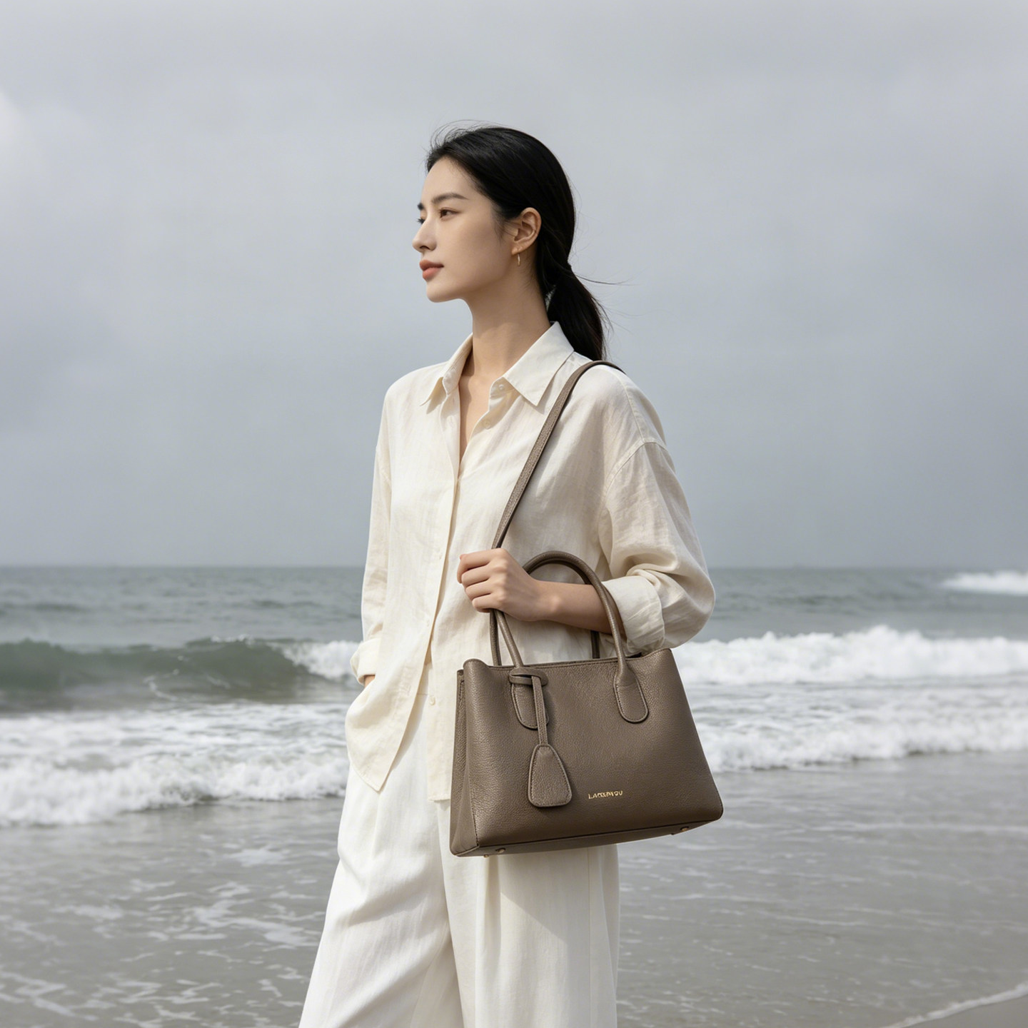 520情人节礼物真皮手提包女2026新款高级感轻奢通勤大容量斜挎