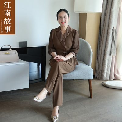 早秋妈妈装中年女西装两件套中老年时尚显瘦新中式套装