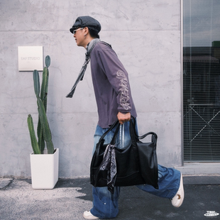 TRUEWORLD星球刺绣长T宽松无性别穿搭舒适亲肤美式 秋冬打底