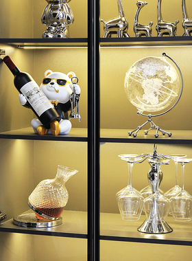 速发边红酒架酒柜装饰品摆件轻奢高档202新款客厅家居餐柜熊套装