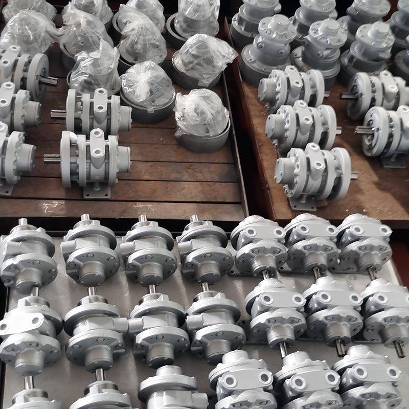 叶片式气动马达1AM-V扭矩0.31NM转速10000RPM功率0.33KW