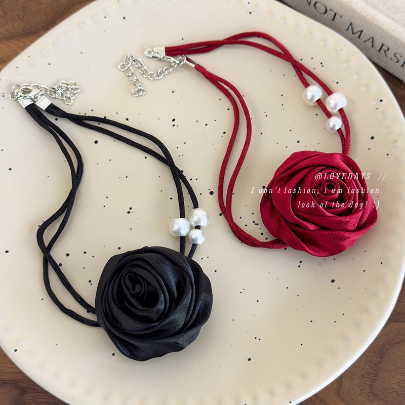 高级感玫瑰花项链山茶花朵锁骨颈链choker脖子饰品新款网红项圈女