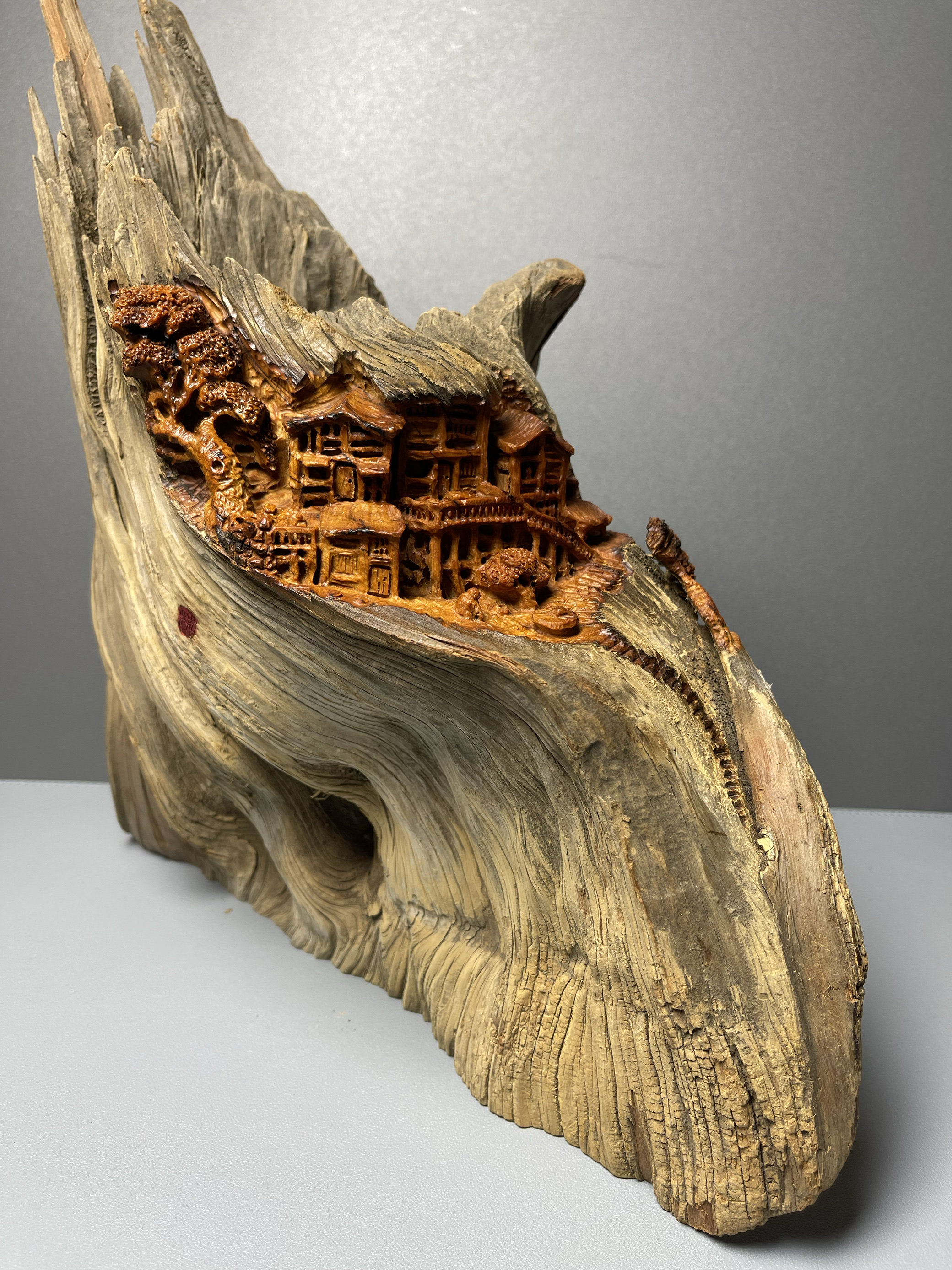 太行崖柏陈化料 黑油骨料大摆件崖上人家 尺寸38×36