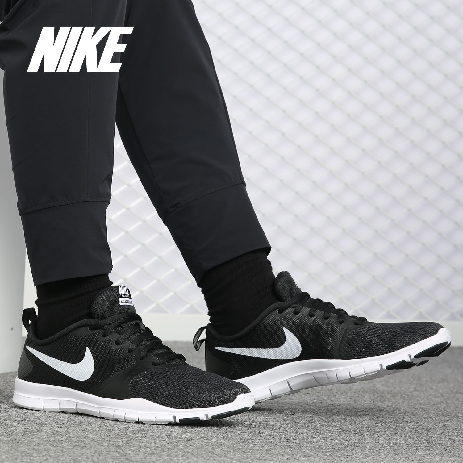 Nike/耐克正品女子运动鞋综合训练透气休闲跑步鞋924344