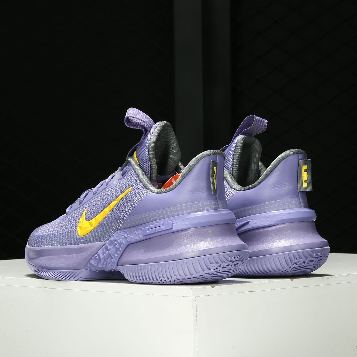 Nike/耐克正品Ambassador 13 詹姆斯使节13 男子篮球鞋CQ9329-500