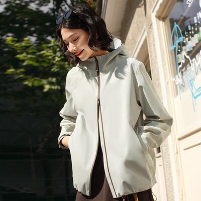 李宁正品2025新款女子户外反光防雨防风宽松单层冲锋衣AEMV040
