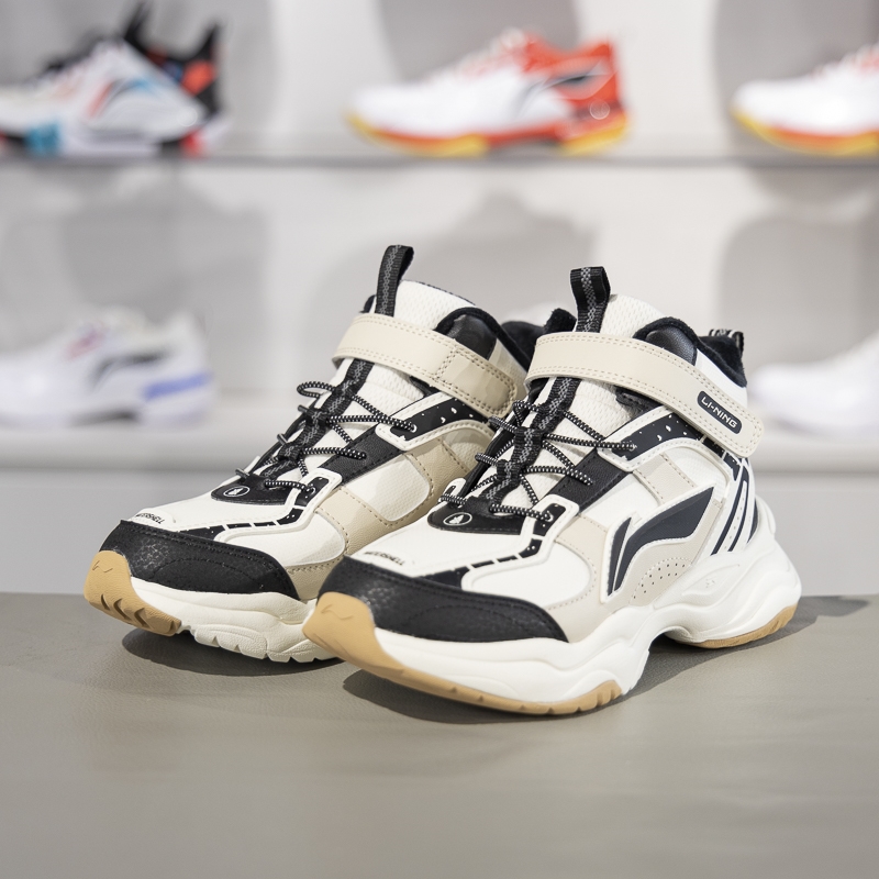 李宁正品冬季新款男女大童加绒保暖中帮防滑户外休闲鞋YKCU224-1