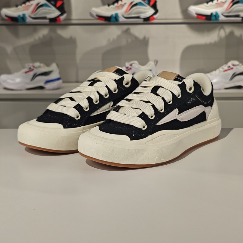 李宁正品新款惟吾 S70男子系带回弹缓震透气滑板专业鞋AEPU019-1