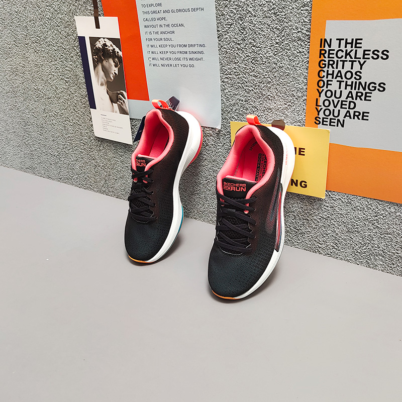 Skechers/斯凯奇正品 Go Run Pulse 女子休闲舒适运动跑步鞋