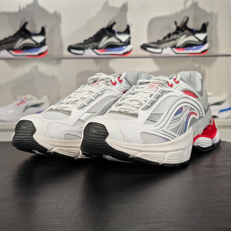 李宁正品极光 RENEW男子男子潮流透气舒适耐磨休闲鞋AGCU051-4