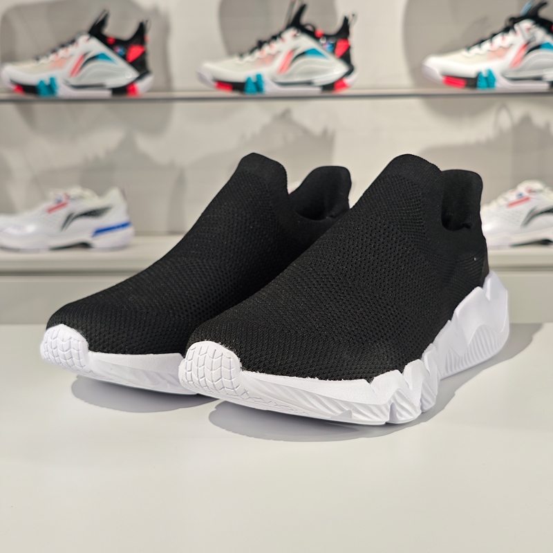 李宁正品2024新款男士回弹透气舒适网面时尚简约休闲鞋AGCU257-4