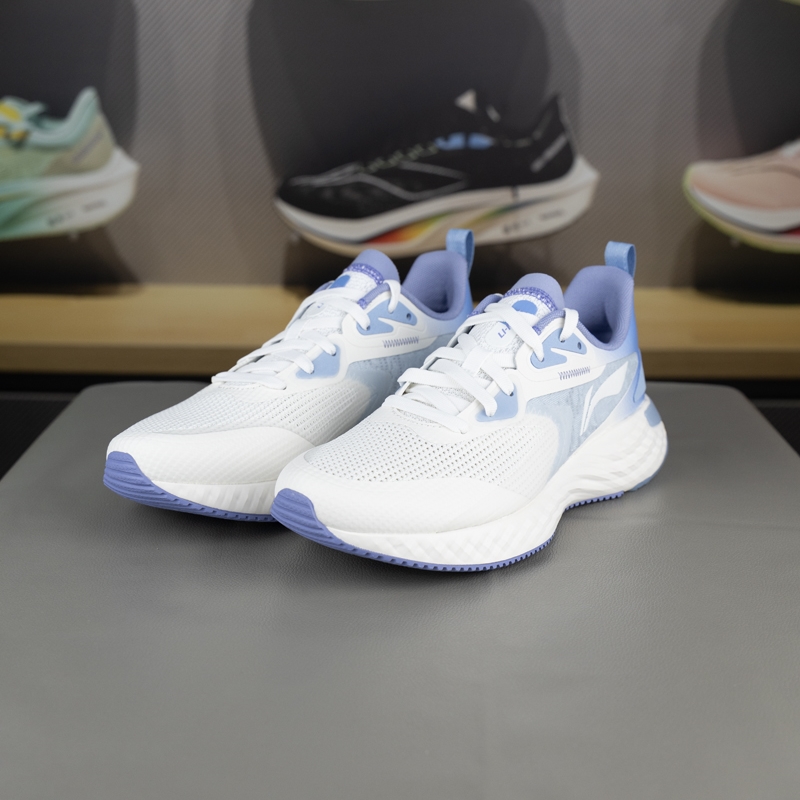 李宁正品云五代男子轻量回弹舒适包裹耐磨休闲慢跑鞋ARST113-2