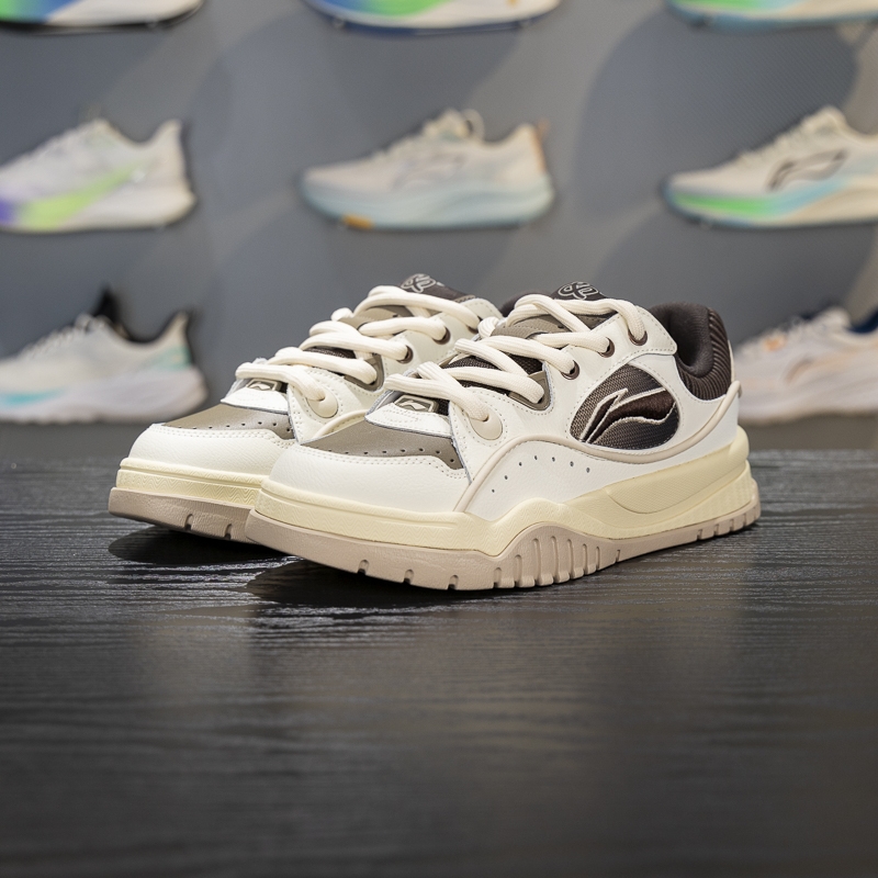 李宁正品2025冬季布欧男子耐磨轻便时尚厚底休闲板鞋AGCV463-1