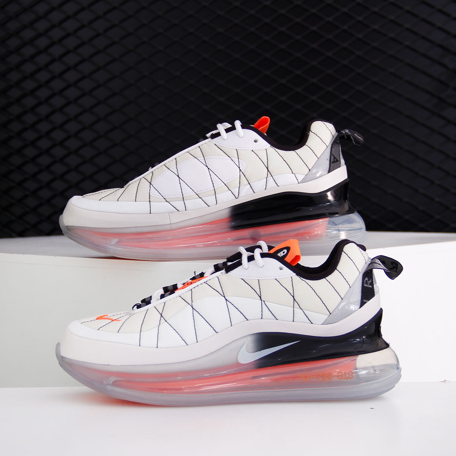 Nike/耐克正品当季新款男女系带舒适休闲运动跑步鞋CI3869-100