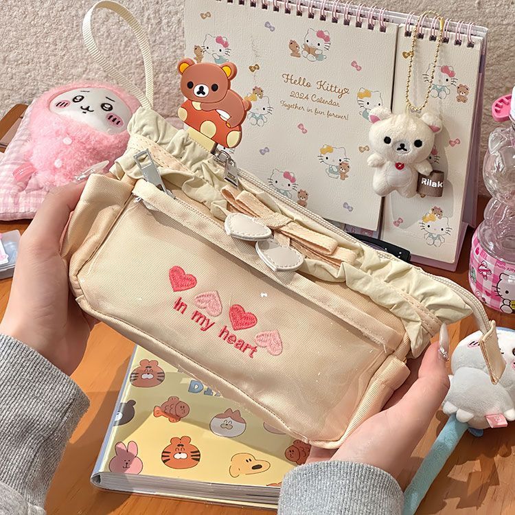 初中女生ins风爱心刺绣痛包笔袋
