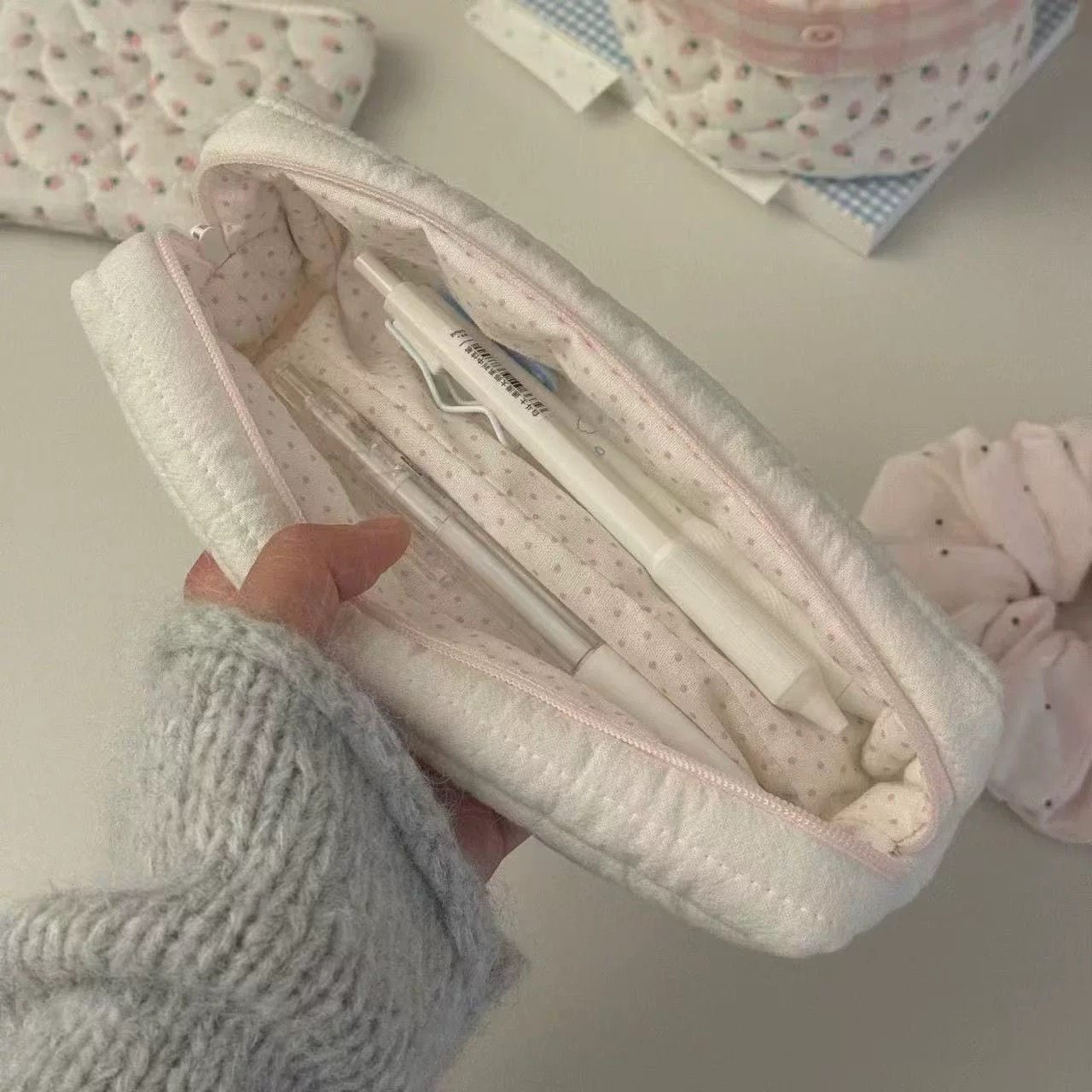 ins风纯色奶油波点笔袋韩系高颜值大容量初中生便携化妆包文具袋,文具电教/文化用品/商务用品,笔袋,淘宝优惠券,粉丝福利购,淘宝优惠卷