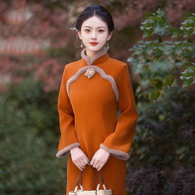 南瓜色拜年服加绒加厚冬装国风新中式长袖改良旗袍女高级感秋冬季
