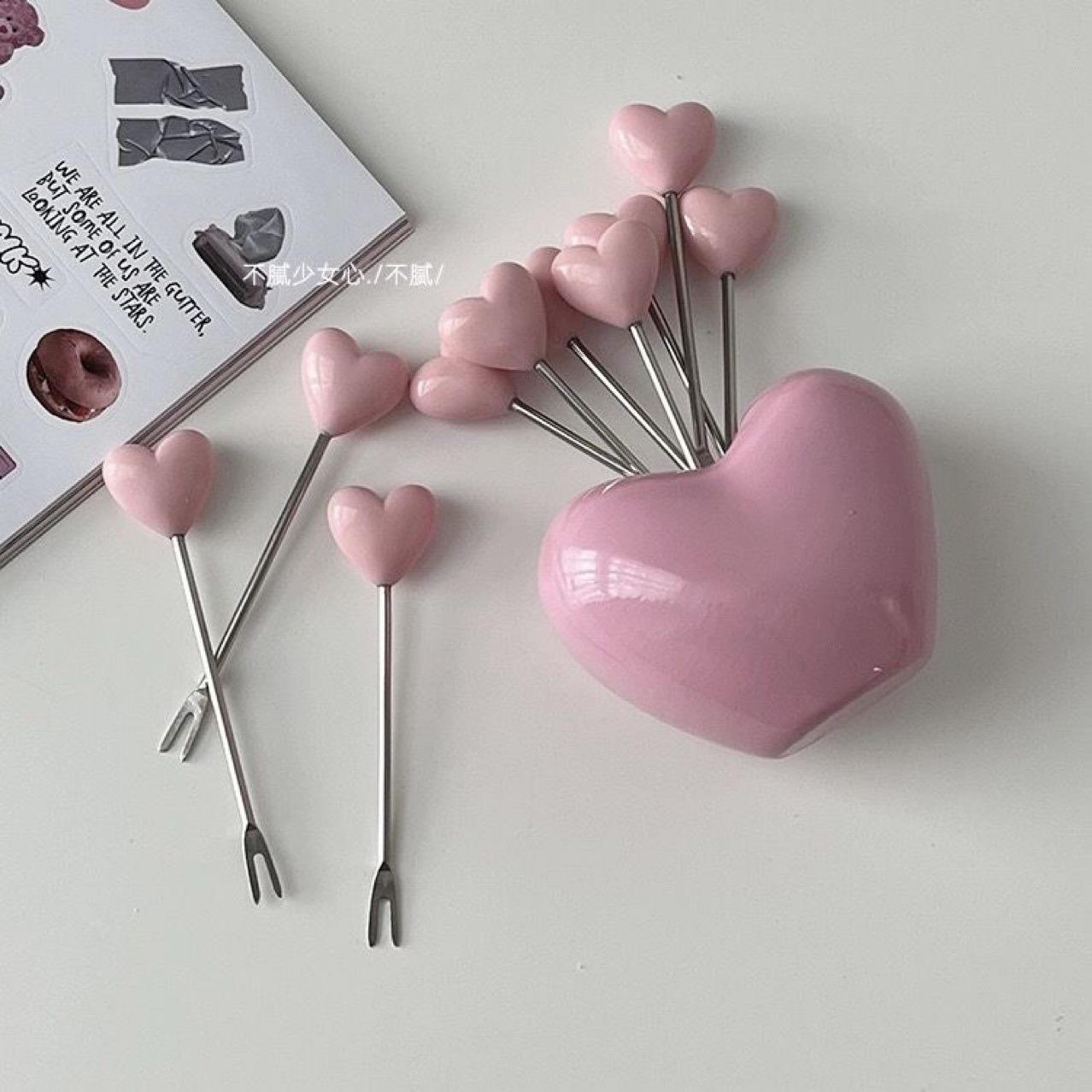 家用创意爱心不锈钢水果叉水果签西餐厅可爱蛋糕点心二齿叉子礼物