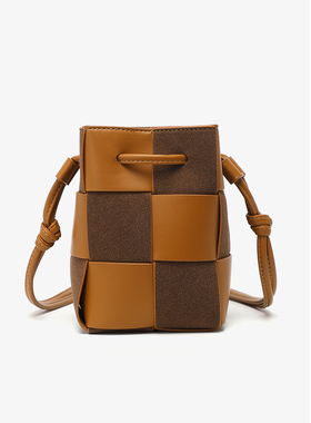 Daphne/达芙妮编织手机包小包百搭潮流单肩包6123683110/10113