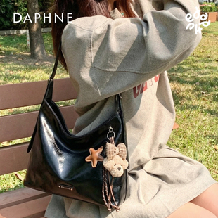 Daphne/达芙妮新款时尚单肩包简约通勤斜跨包百搭托特包hobo包女