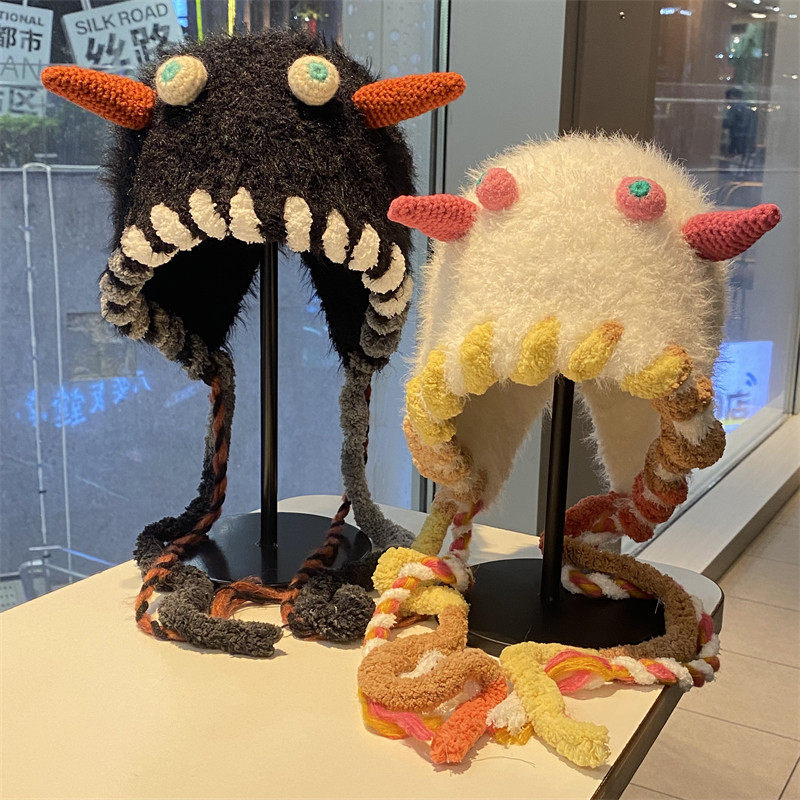 冬季小怪兽毛绒护耳针织帽