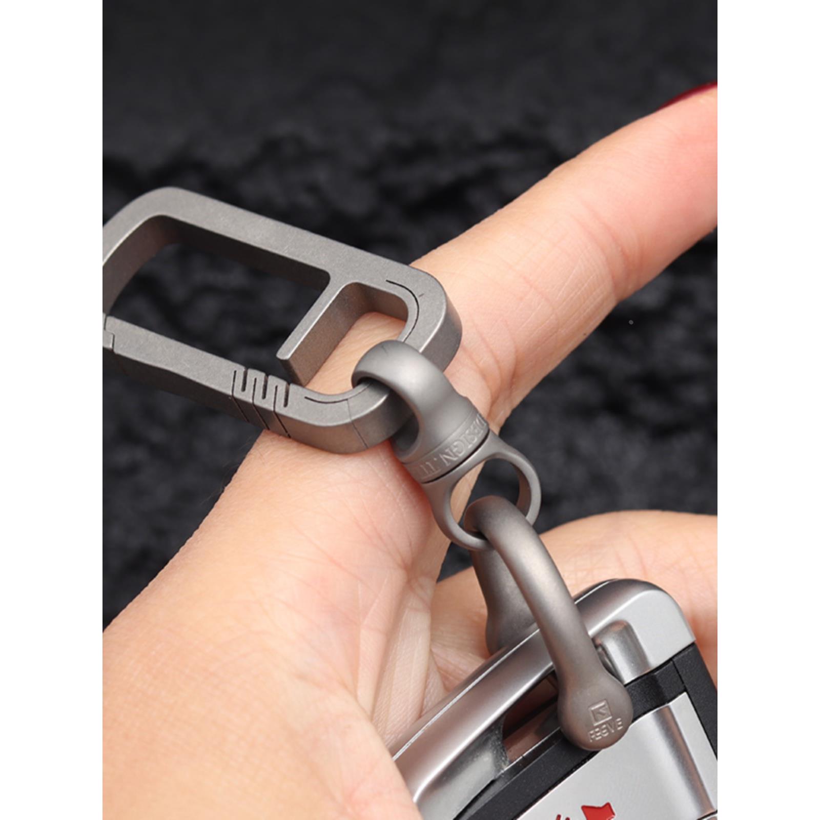 fegve钛合金钥匙扣汽车防丢腰挂件钥匙链纯钛旋转马蹄扣车钥匙扣