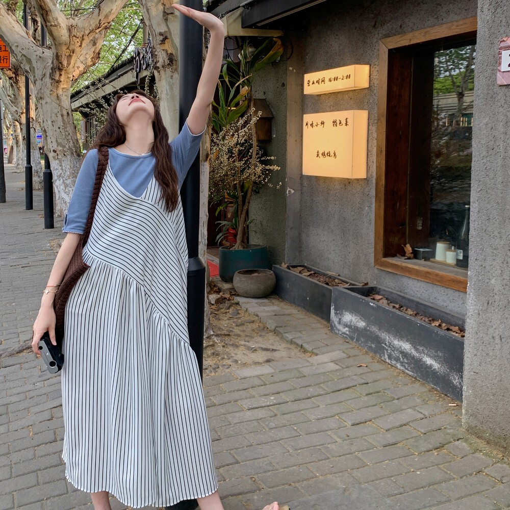 白色条纹垂坠感阔腿背带裤2025新款女春夏季小个子慵懒风宽松裙裤,女装连体裤,2C211