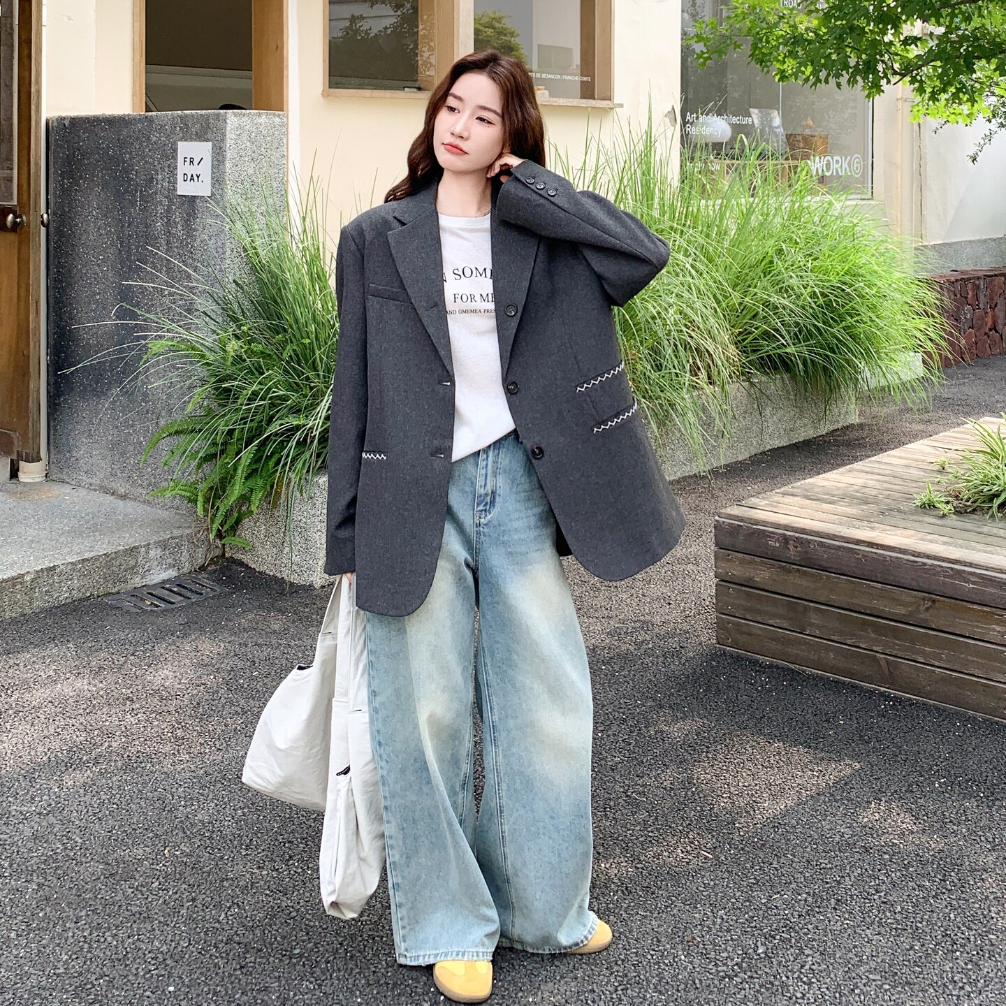 巨好看休闲灰色西装外套女春秋2025新款英伦风西服今年流行高级感图片