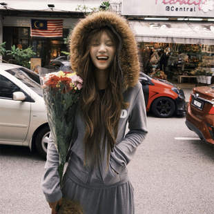 美式 复古灰色毛领卫衣外套女秋季 新款 设计感慵懒宽松连帽上衣开衫