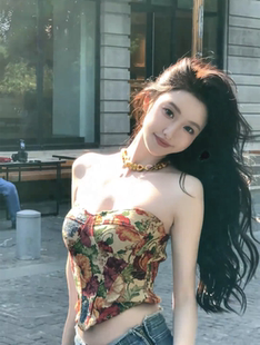 性感純欲風碎花魚骨束腰吊帶背心女夏季 抹胸上衣 度假風不規則修身