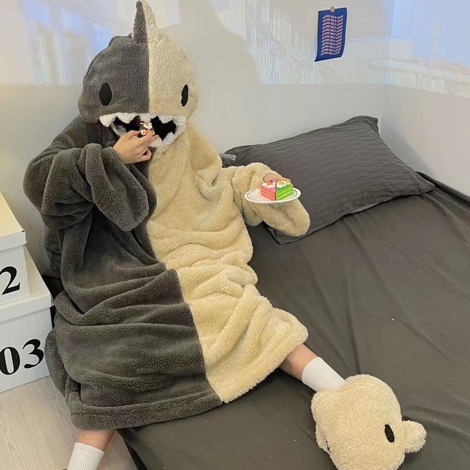 珊瑚绒睡衣女冬季连体搞怪沙雕情侣睡袋可爱卡通鲨鱼睡袍法兰绒男