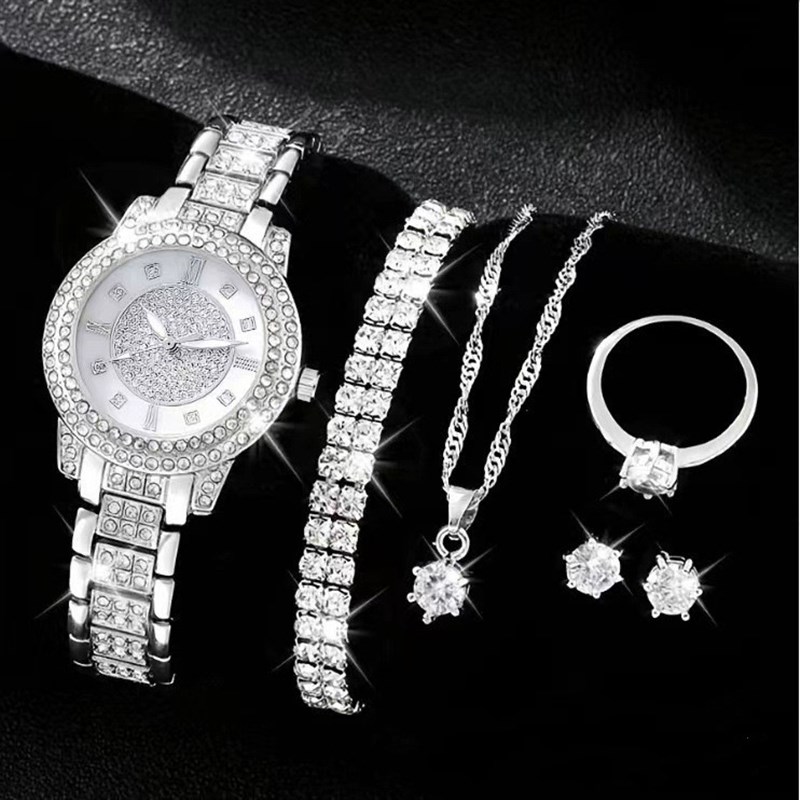 Women Luxury Rhinestone Quartz WCatch HiphopCasual Analog Wa