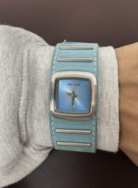 Awateoftime浪费时间 中古手表小众个性蓝色方形金属石英手表