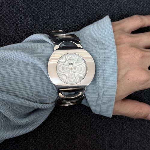 Awasteoftime浪费时间 vintage中古手表简约大表盘未来风石英手表