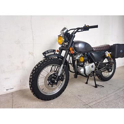 适用于大韩大脚怪改装边箱专用工具箱 游侠250手套箱雨衣箱装饰箱