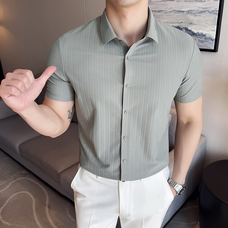 好货2025新款痞帅高级感白衬衣男士潮牌短袖夏季冰丝垂感条纹修身