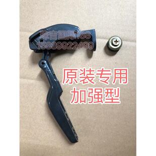 挖掘机日立EX 75驾驶室后窗锁反扣锁玻璃锁后窗卡扣配件 ZAX60