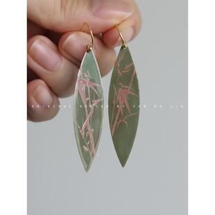 颜大玖·《浅竹》大漆彩绘工艺手绘竹纹新中式耳环-手作铜胎漆器