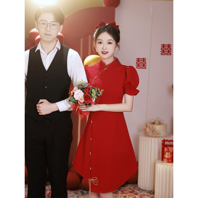 新品红色旗袍2025新款年轻款订婚礼服连衣裙新中式小个子高考送考