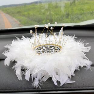 装饰仪表台摆件双层车载白色款垫子泡泡汽车女防滑垫羽毛梦幻用品