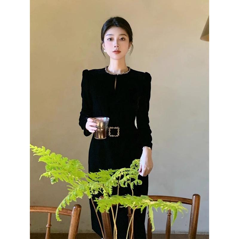 赫本风订婚晚宴年会正式场合主持晚礼服裙高端轻奢小众气质连衣裙