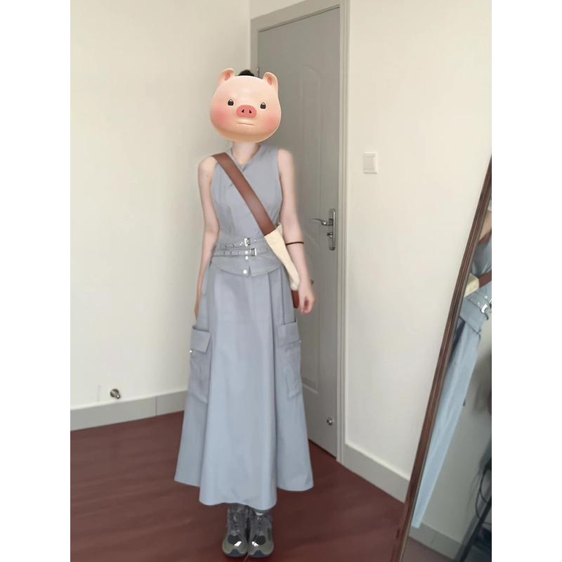 新品法式高级感气质收腰显瘦连衣裙女夏季宽松设计感炸街蓝色吊带